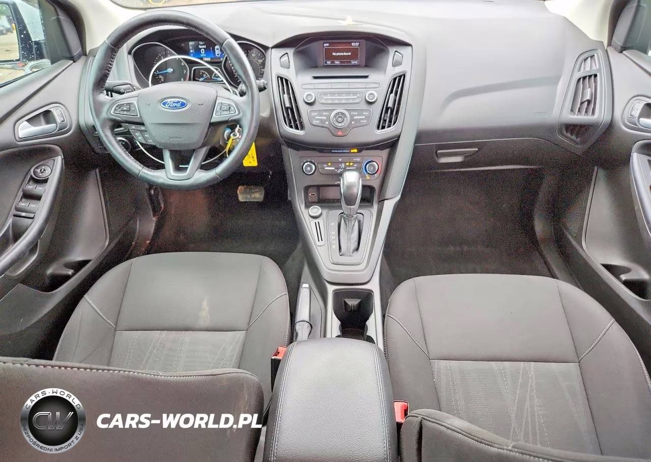2016 Ford Focus Se VIN:1FADP3K2XGL229121 - 8