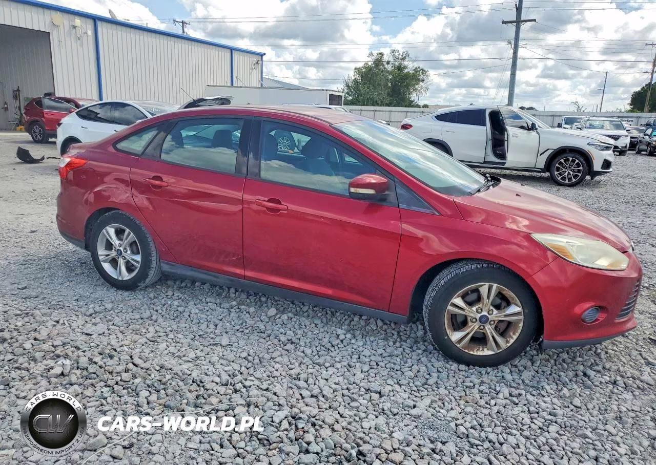 2014 Ford Focus Se VIN:1FADP3F29EL202094 - 4
