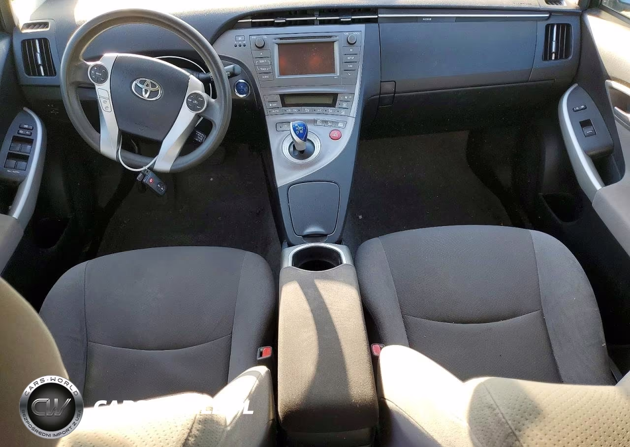 2014 Toyota Prius Two VIN:JTDKN3DU4E1774245 - 8