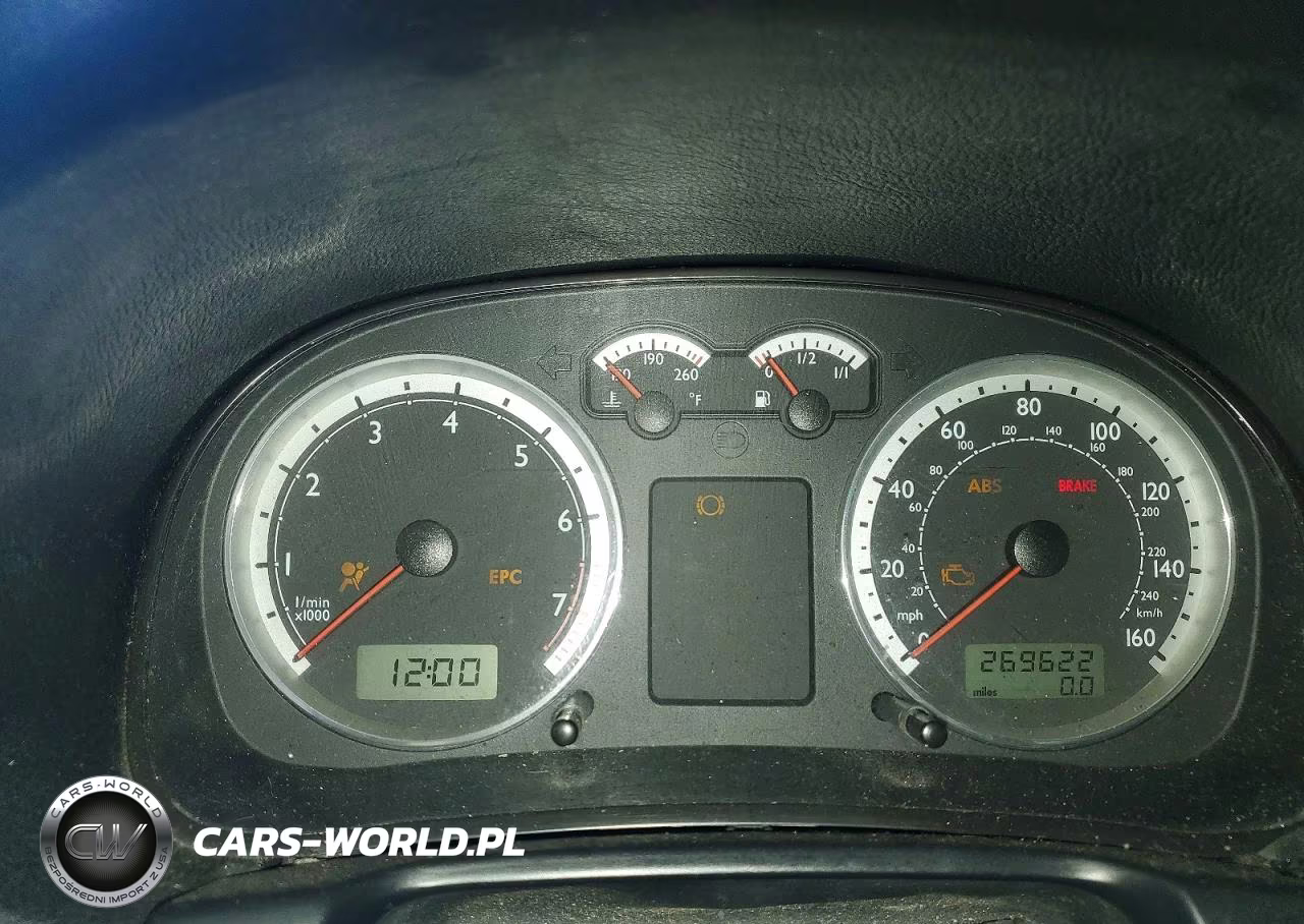 2004 Volkswagen Jetta Gl VIN:3VWRA69MX4M059179 - 9