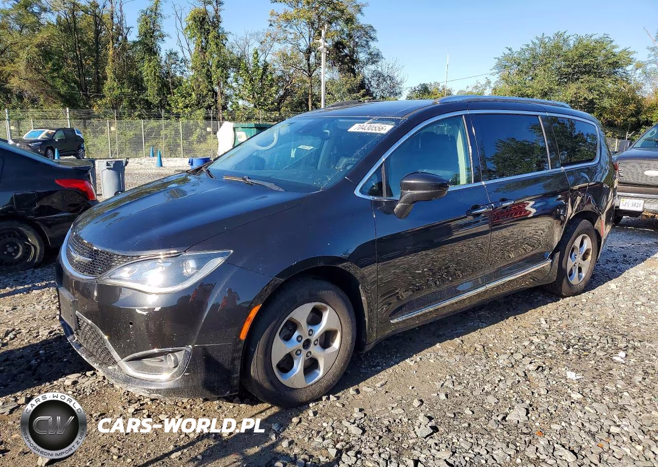 2017 Chrysler Pacifica VIN:2C4RC1EG9HR652787 - 1