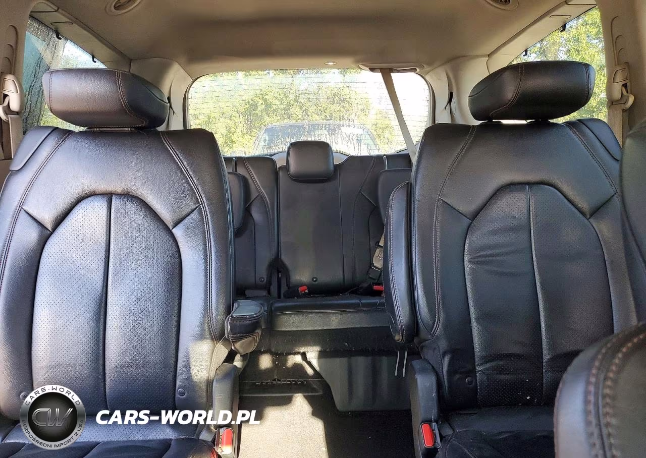 2017 Chrysler Pacifica VIN:2C4RC1EG9HR652787 - 10