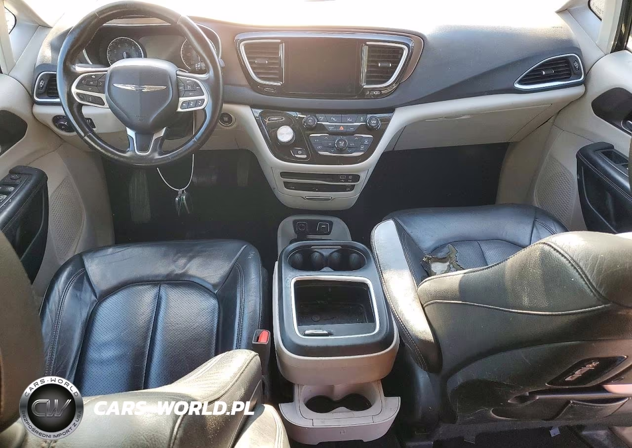 2017 Chrysler Pacifica VIN:2C4RC1EG9HR652787 - 8