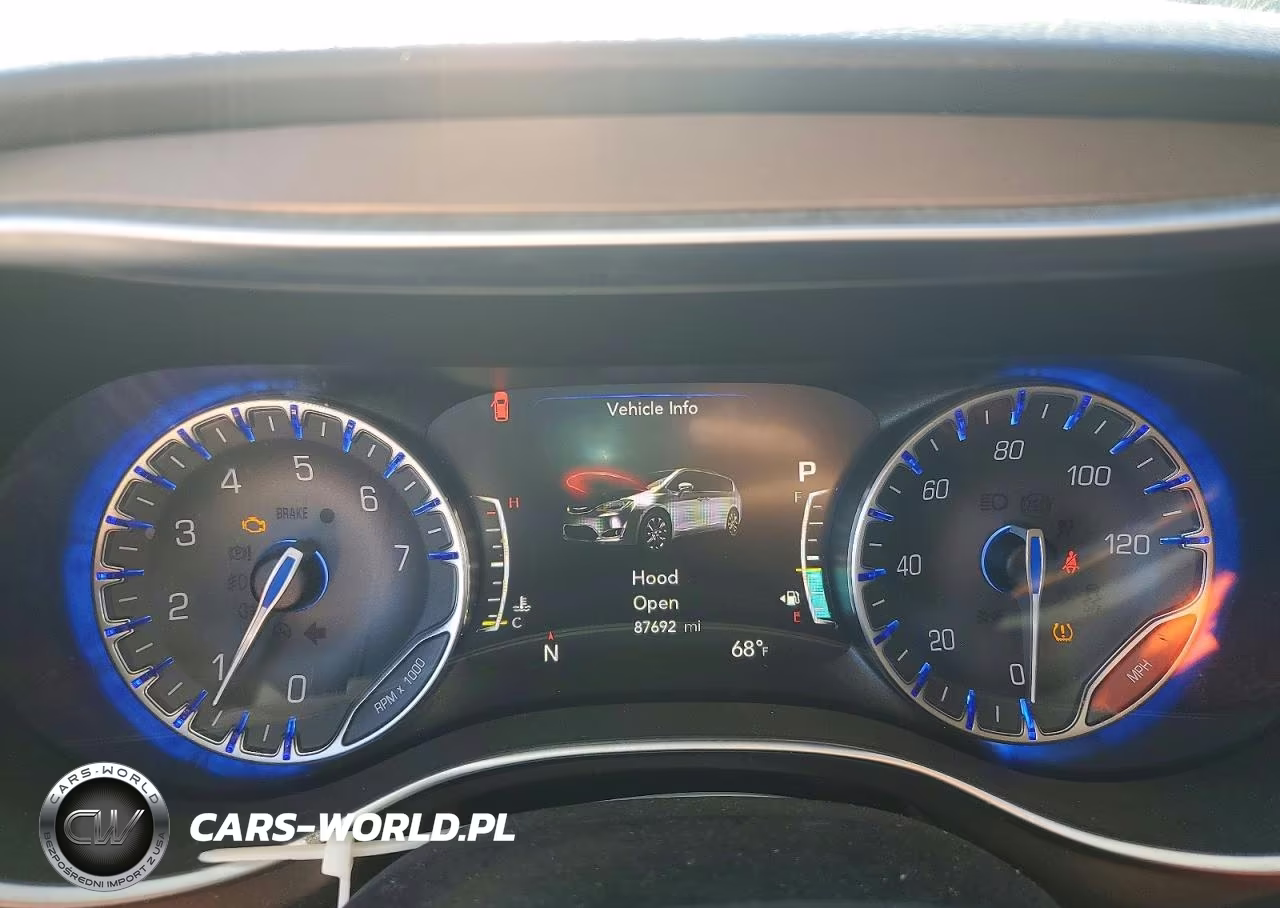 2017 Chrysler Pacifica VIN:2C4RC1EG9HR652787 - 9