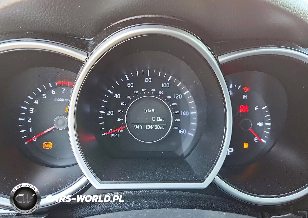 2015 Kia Optima Lx VIN:KNAGM4A76F5661868 - 9