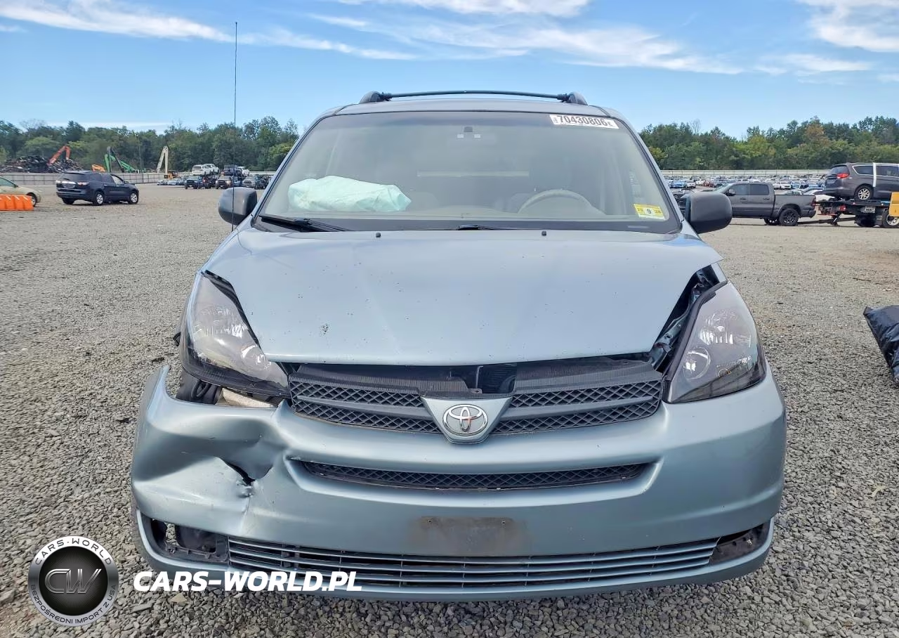2004 Toyota Sienna Le 8 Passenger VIN:5TDZA23C84S219555 - 5