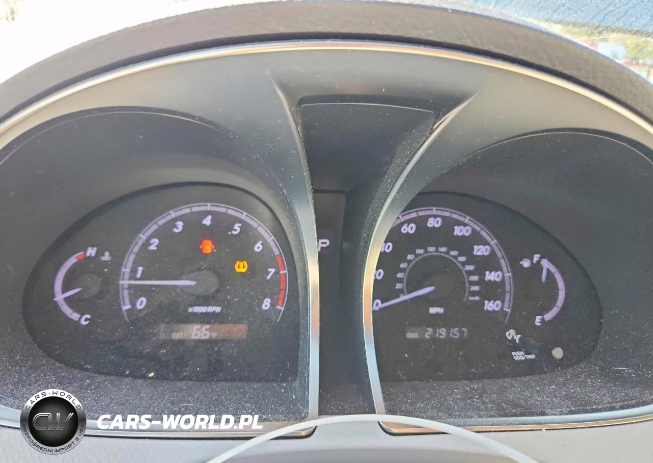 2011 Toyota Avalon Limited VIN:4T1BK3DB7BU416571 - 9