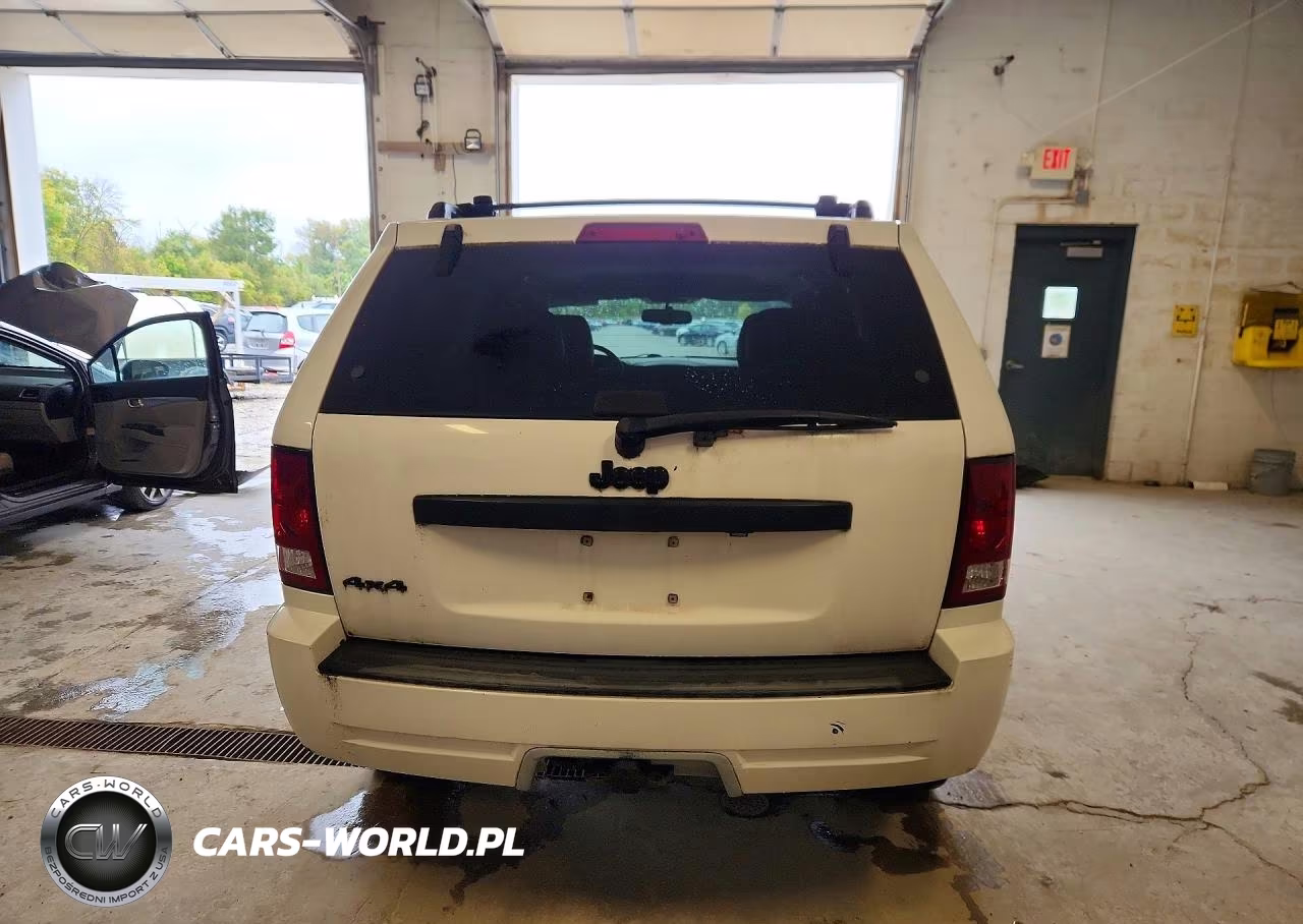 2007 Jeep Grand Cherokee Laredo VIN:1J8GR48KX7C692089 - 6