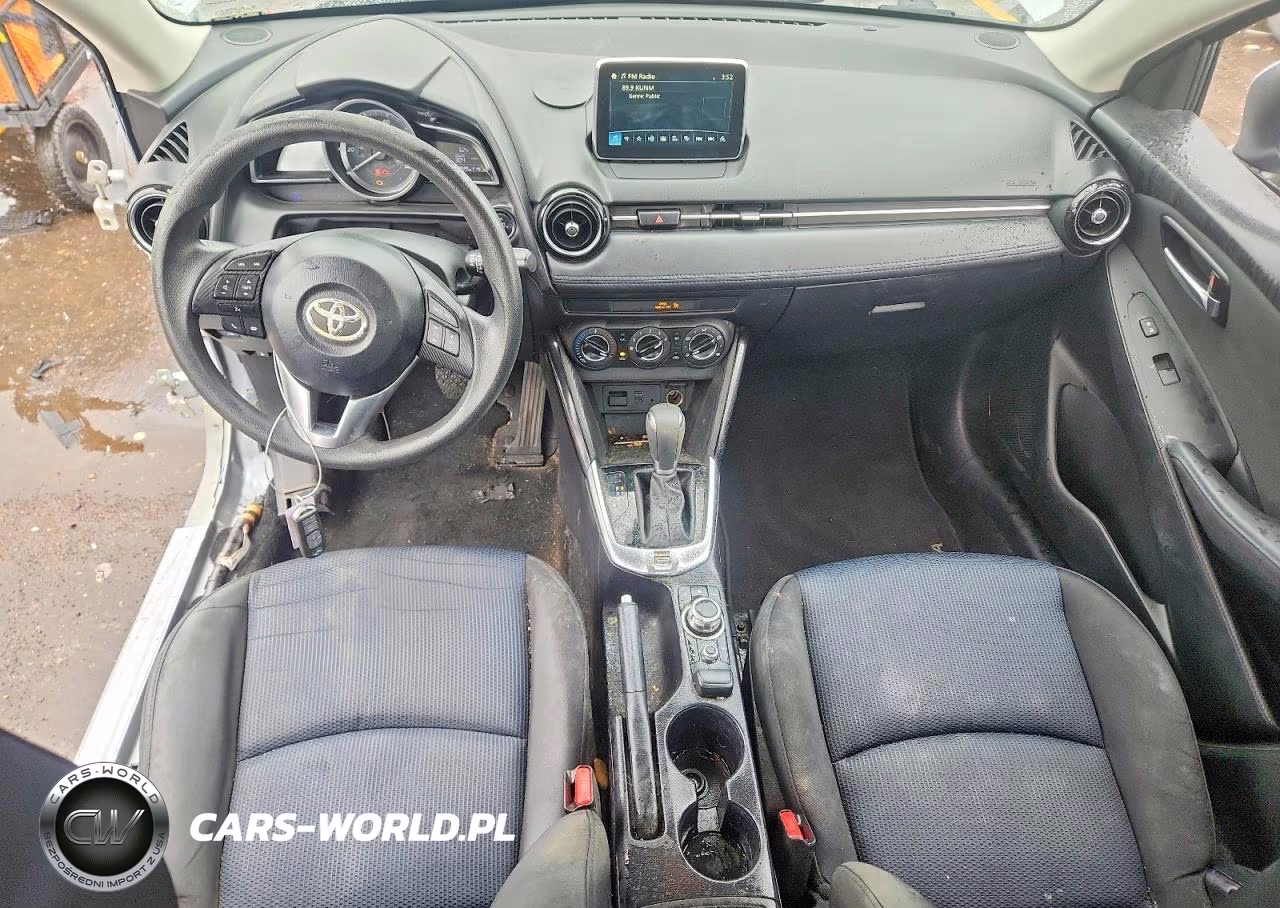 2017 Toyota Yaris Ia Base VIN:3MYDLBYVXHY155727 - 8