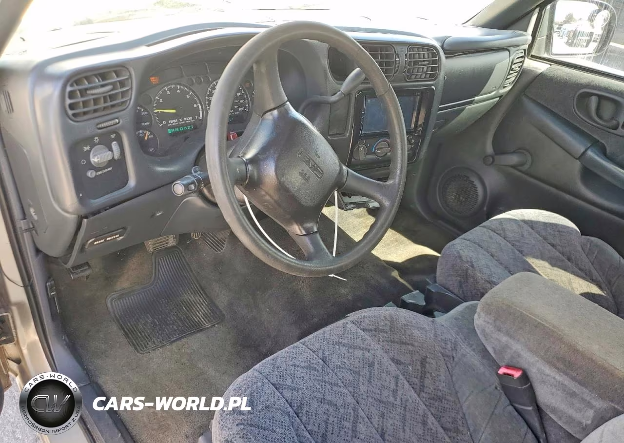 2001 GMC Sonoma VIN:1GTCS195718173576 - 8
