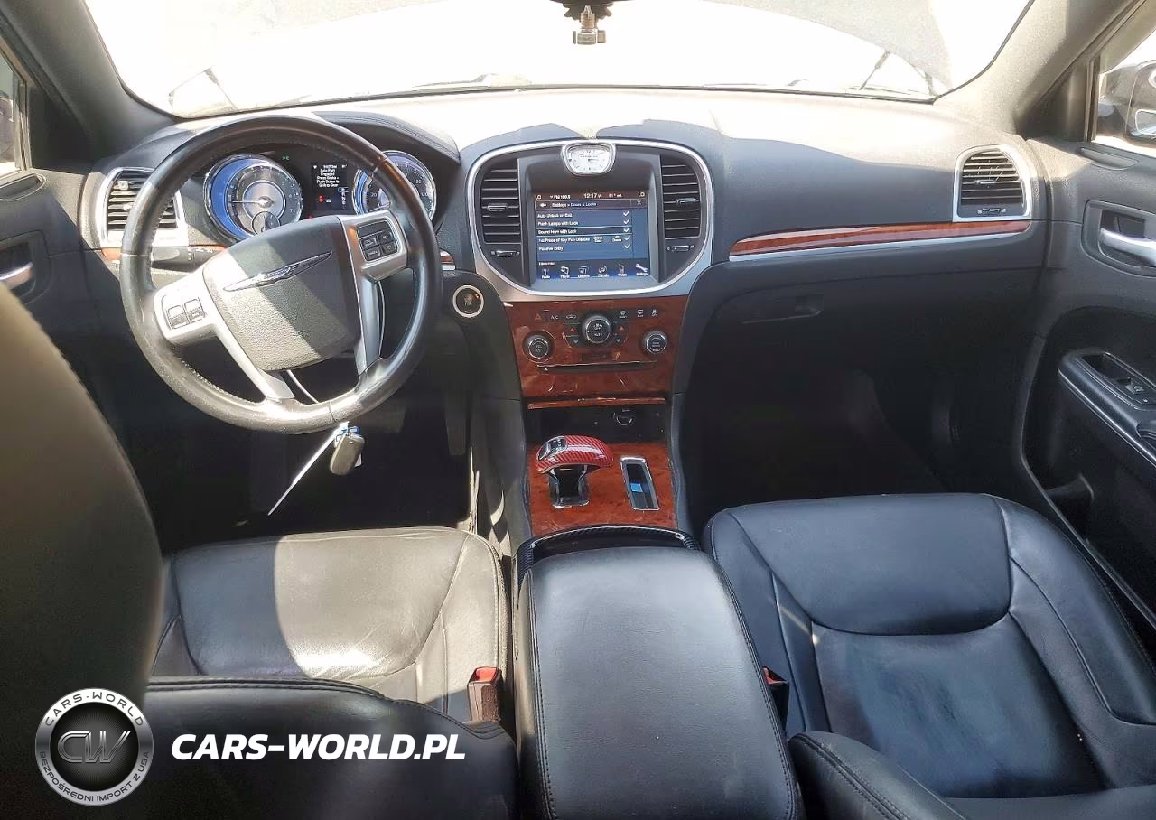 2014 Chrysler 300 VIN:2C3CCAAG4EH382739 - 8