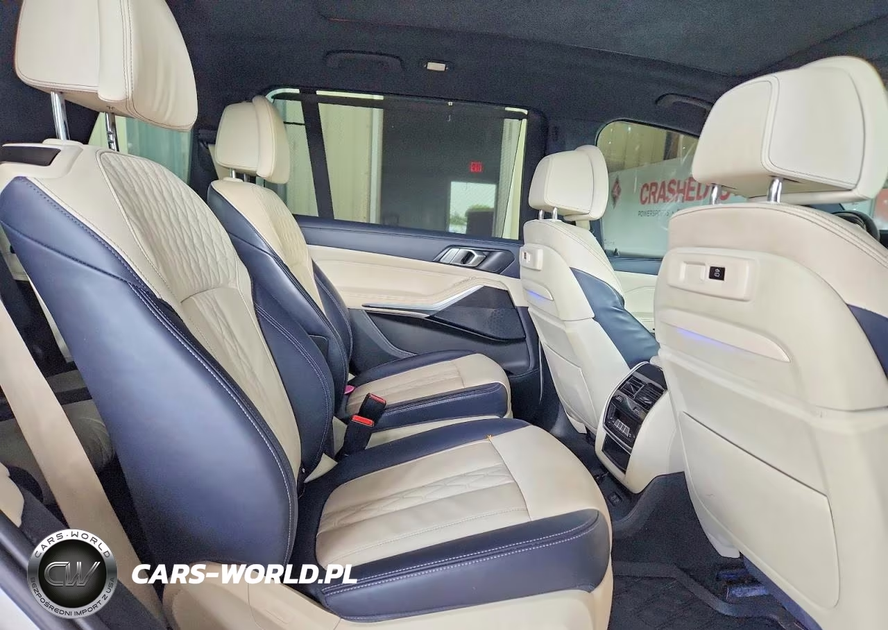 2022 BMW X7 xDrive40I VIN:5UXCW2C0XN9L79190 - 11