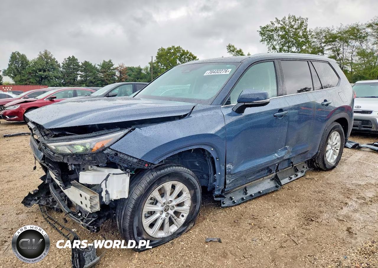 2025 Toyota Grand Highlander Xle VIN:5TDAAAB59SS083900 - 1