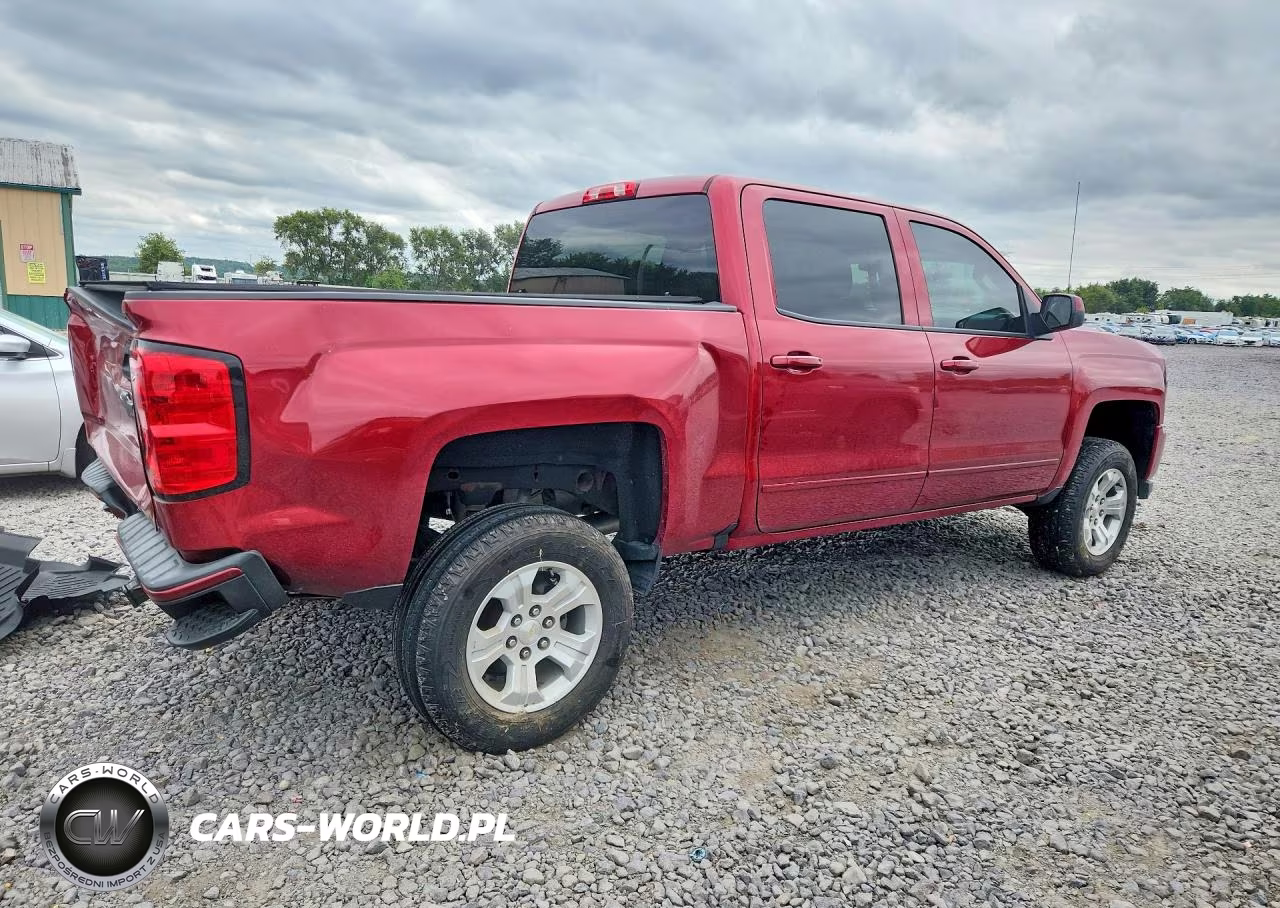 2018 Chevrolet Silverado K1500 Lt VIN:3GCUKRECXJG275519 - 3