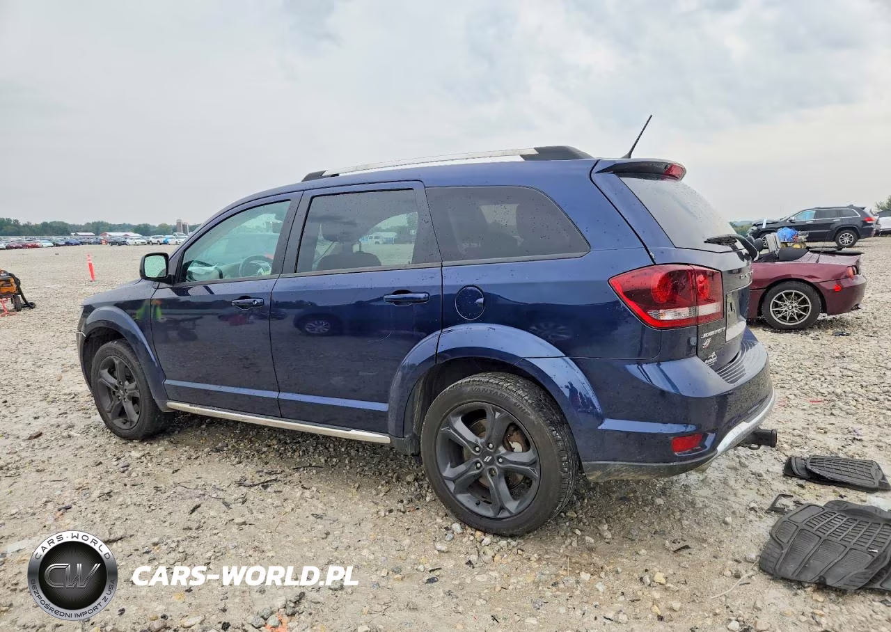 2018 Dodge Journey Crossroad VIN:3C4PDDGG7JT306016 - 2