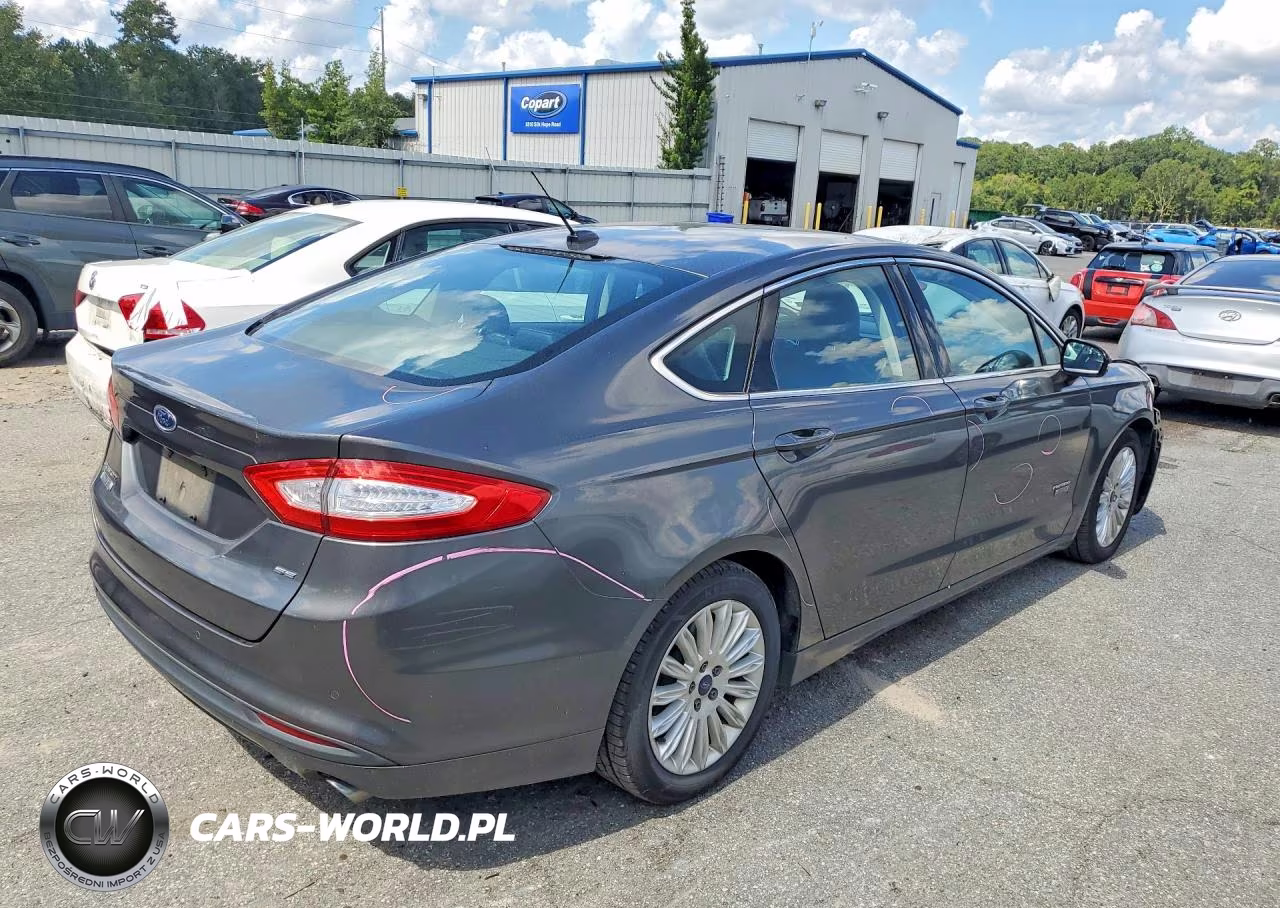 2015 Ford Fusion Se Phev VIN:3FA6P0PU3FR135728 - 3