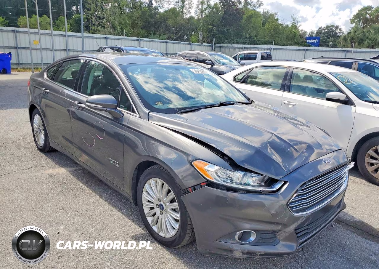 2015 Ford Fusion Se Phev VIN:3FA6P0PU3FR135728 - 4