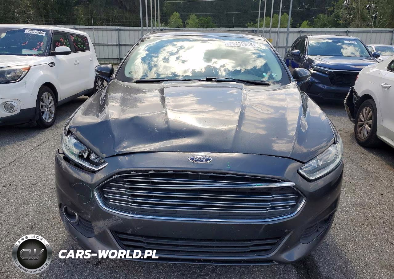 2015 Ford Fusion Se Phev VIN:3FA6P0PU3FR135728 - 5