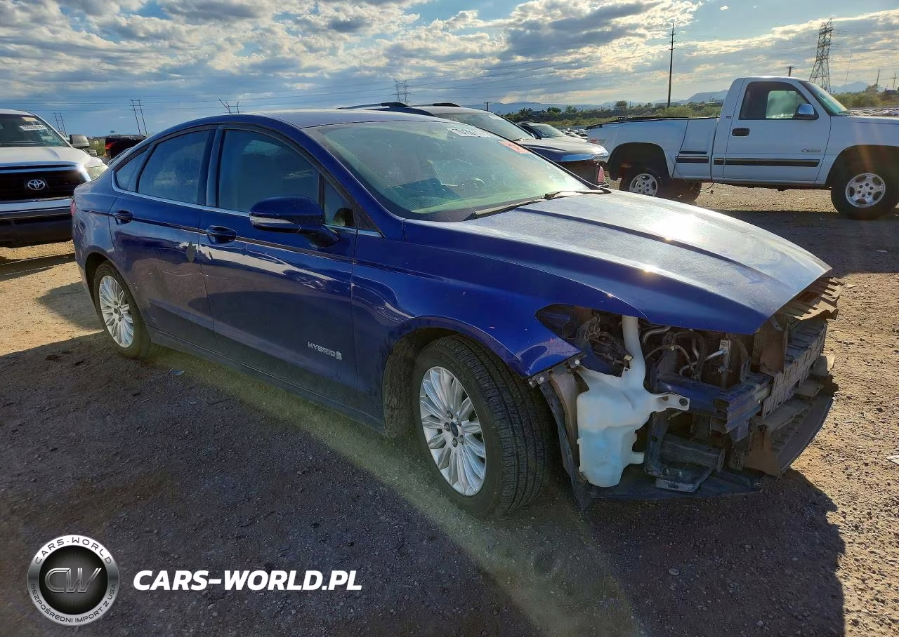 2016 Ford Fusion Se Hybrid VIN:3FA6P0LU1GR404946 - 4