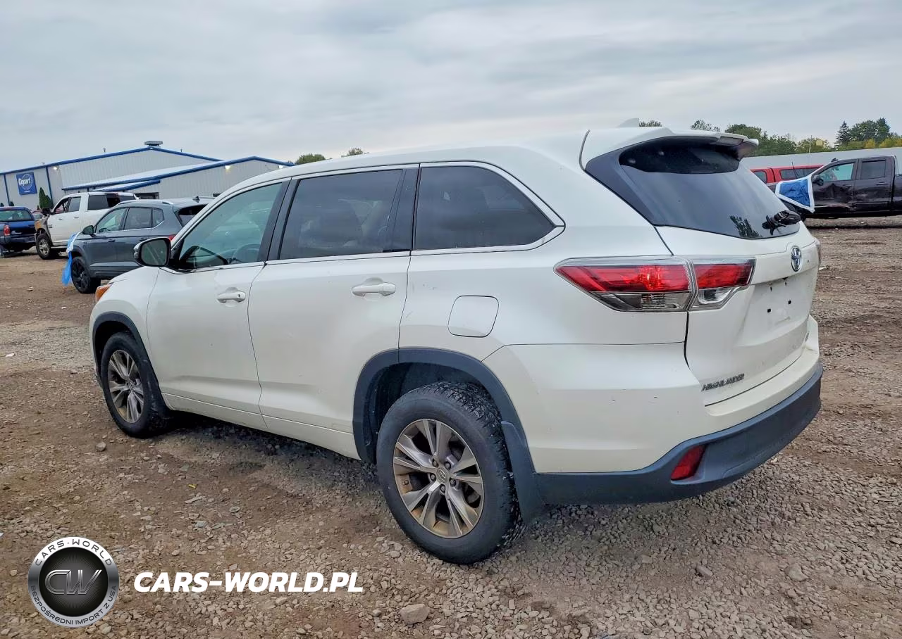 2015 Toyota Highlander Le Plus VIN:5TDBKRFH6FS206885 - 2