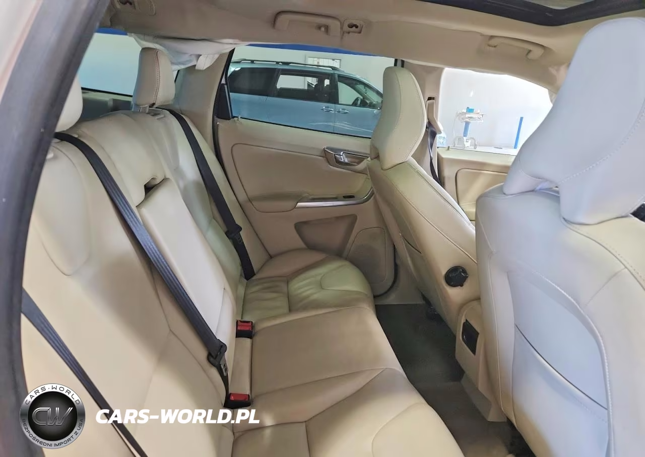 2015 Volvo Xc60 T5 Premier VIN:YV440MDB3F2579094 - 11