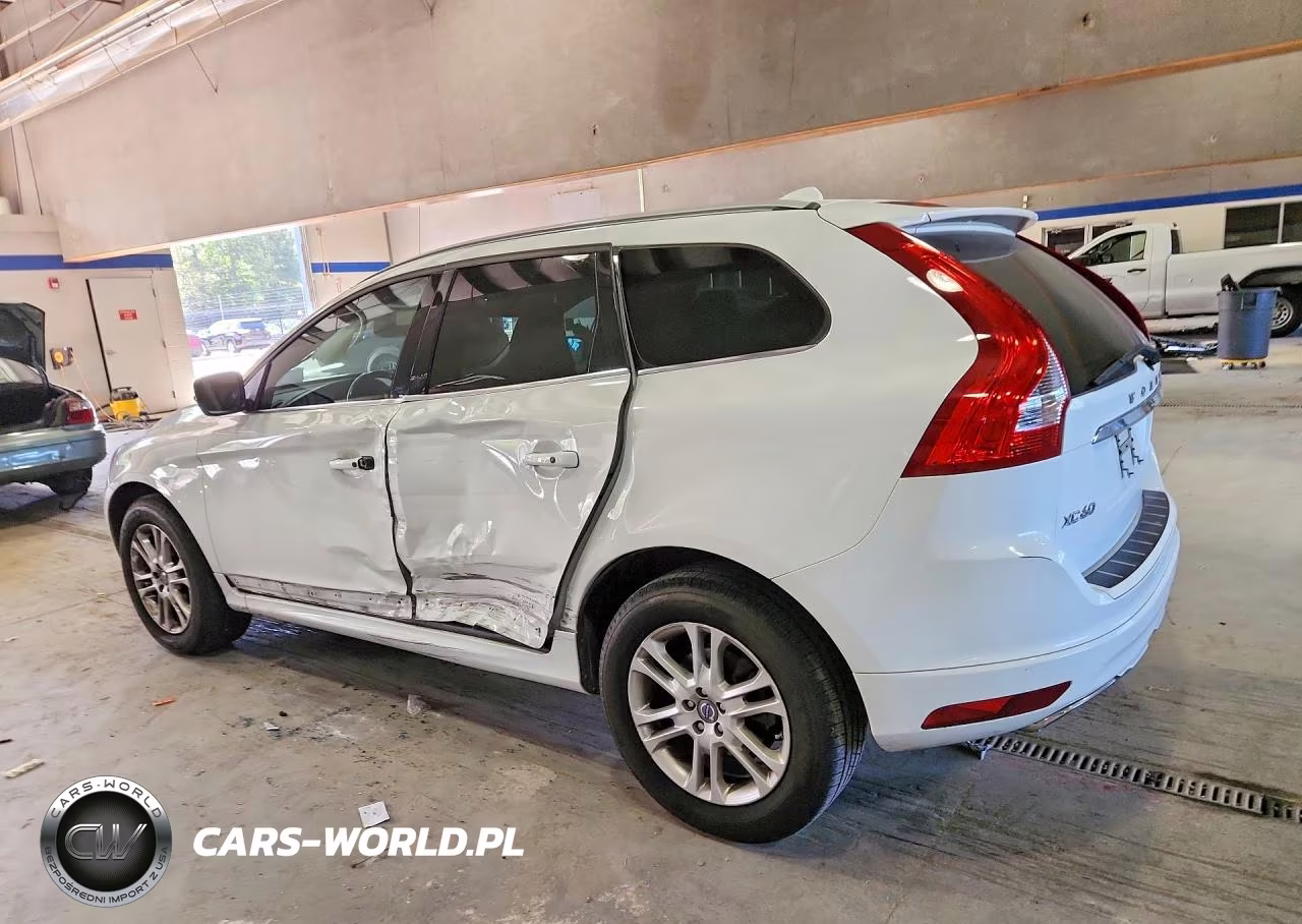2015 Volvo Xc60 T5 Premier VIN:YV440MDB3F2579094 - 2