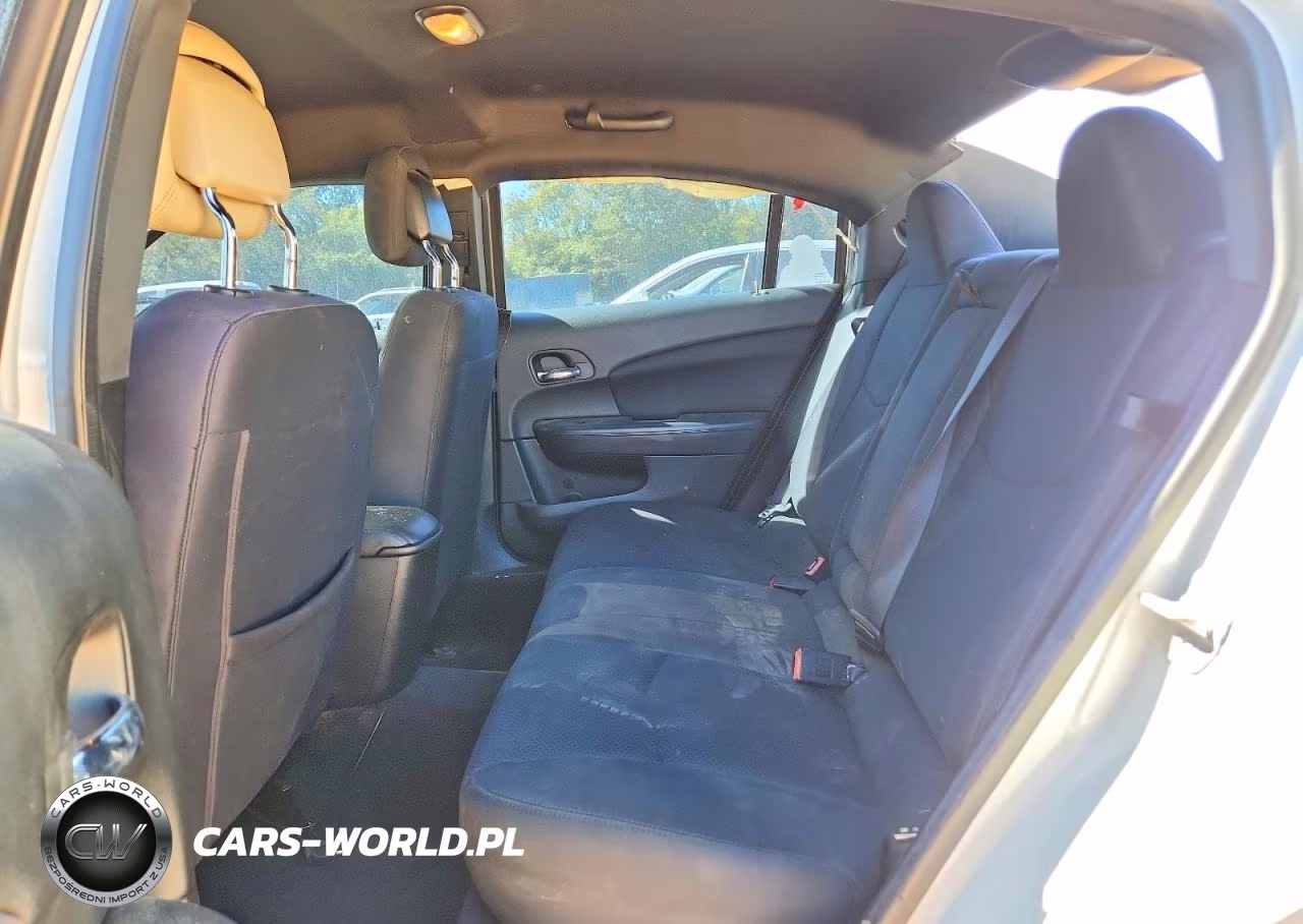 2014 Chrysler 200 Lx VIN:1C3CCBAB8EN205208 - 10