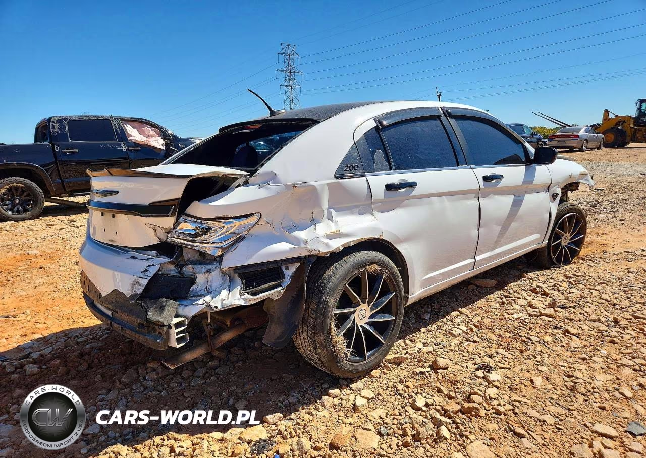 2014 Chrysler 200 Lx VIN:1C3CCBAB8EN205208 - 3