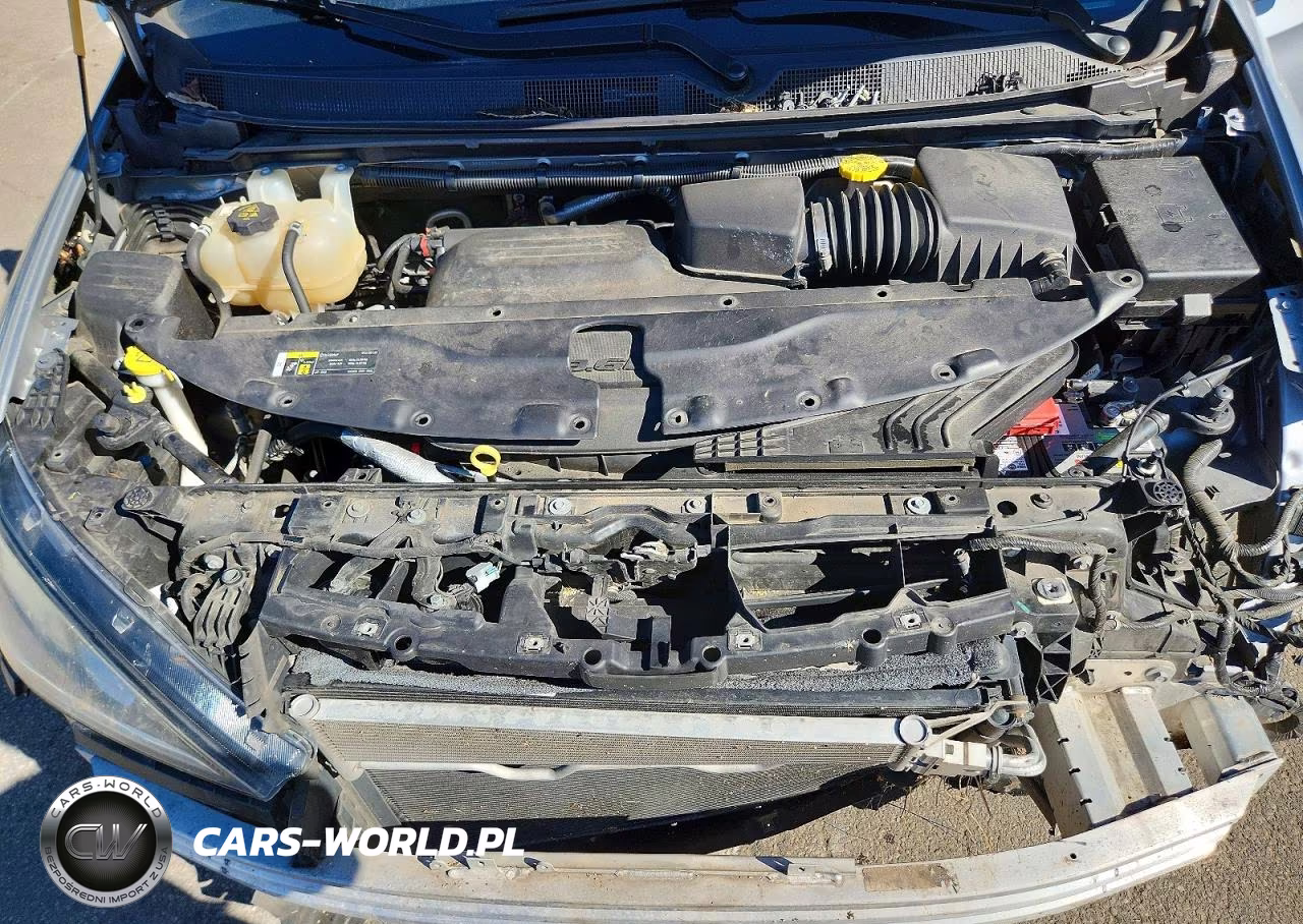 2019 Chrysler Pacifica Touring Plus VIN:2C4RC1FG1KR681402 - 12
