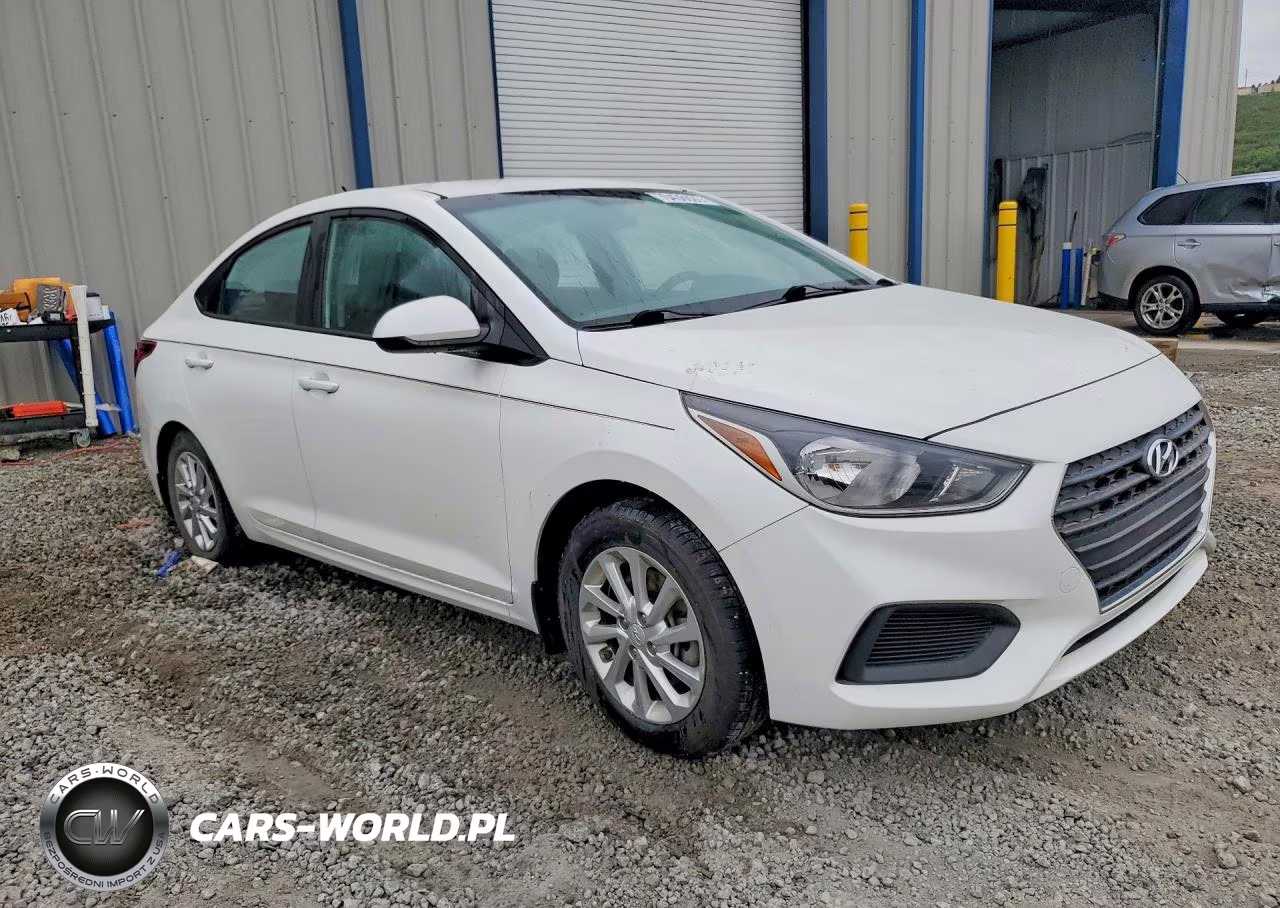 2018 Hyundai Accent Sel VIN:3KPC24A33JE017858 - 4