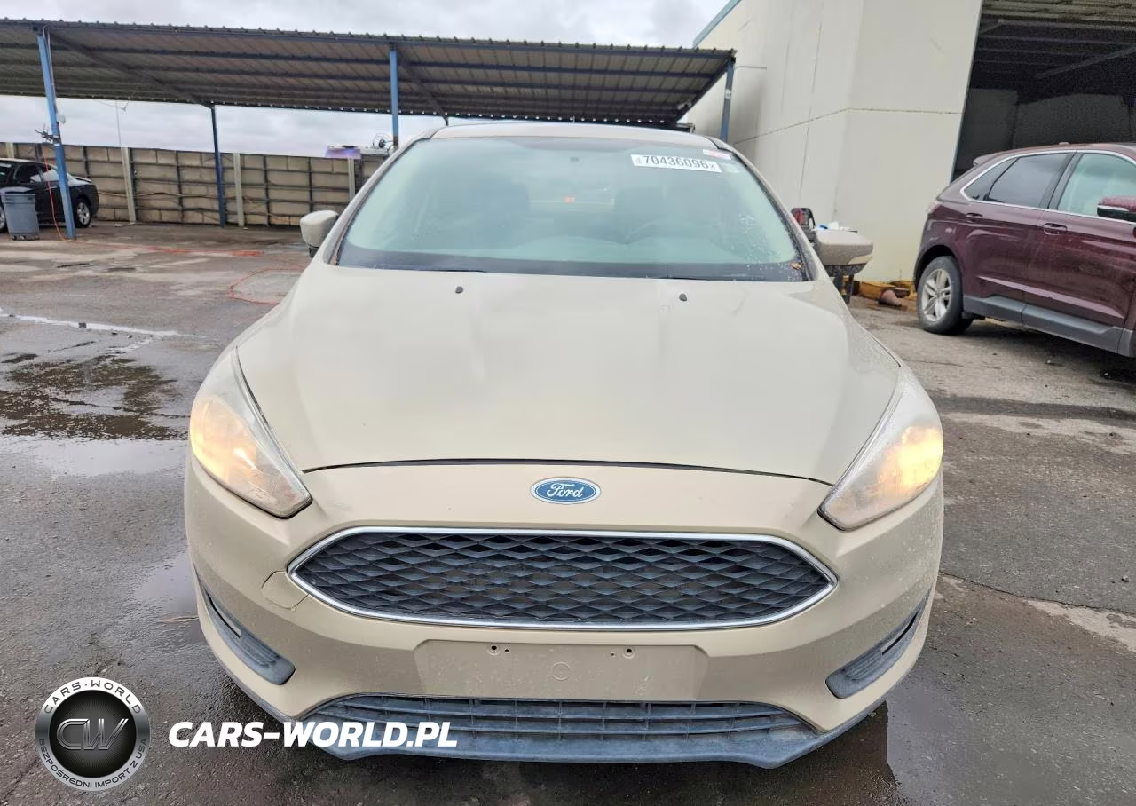 2015 Ford Focus Se VIN:1FADP3F25FL287212 - 5