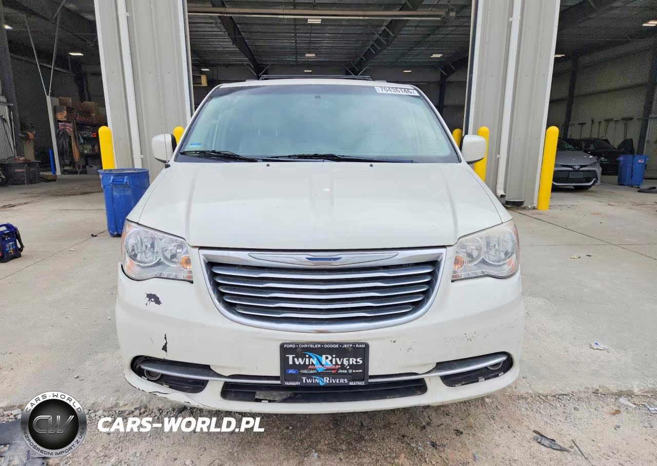 2013 Chrysler Town & Country Touring VIN:2C4RC1BG0DR554844 - 5