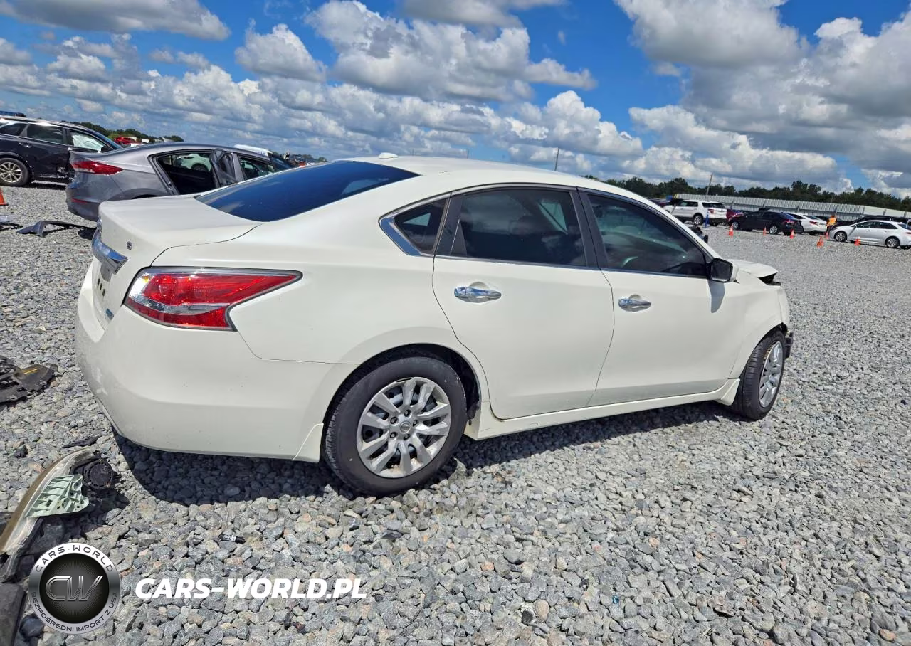 2014 Nissan Altima 2.5 VIN:1N4AL3AP5EC421622 - 3