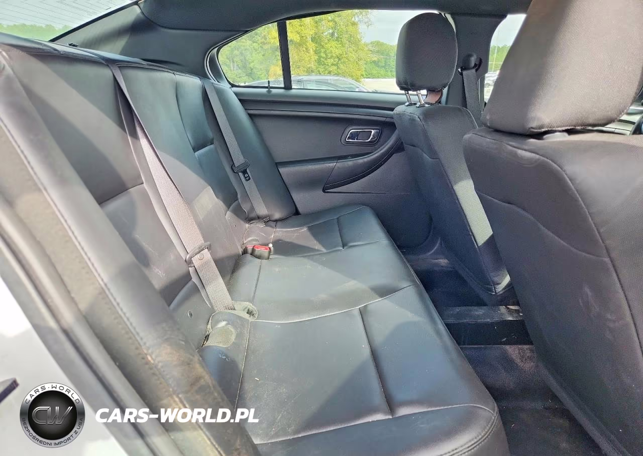 2018 Ford Taurus Police Interceptor VIN:1FAHP2MK2JG141074 - 10