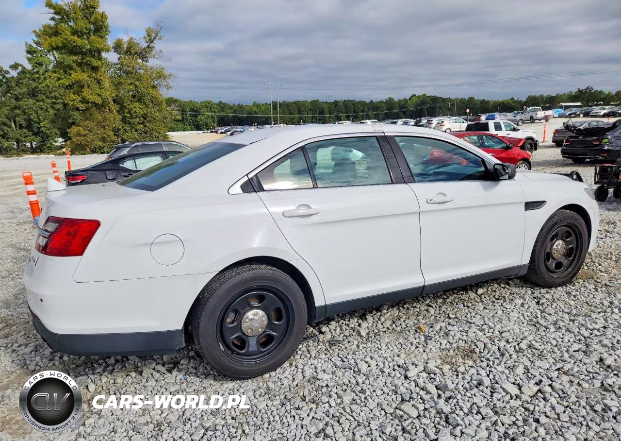 2018 Ford Taurus Police Interceptor VIN:1FAHP2MK2JG141074 - 3