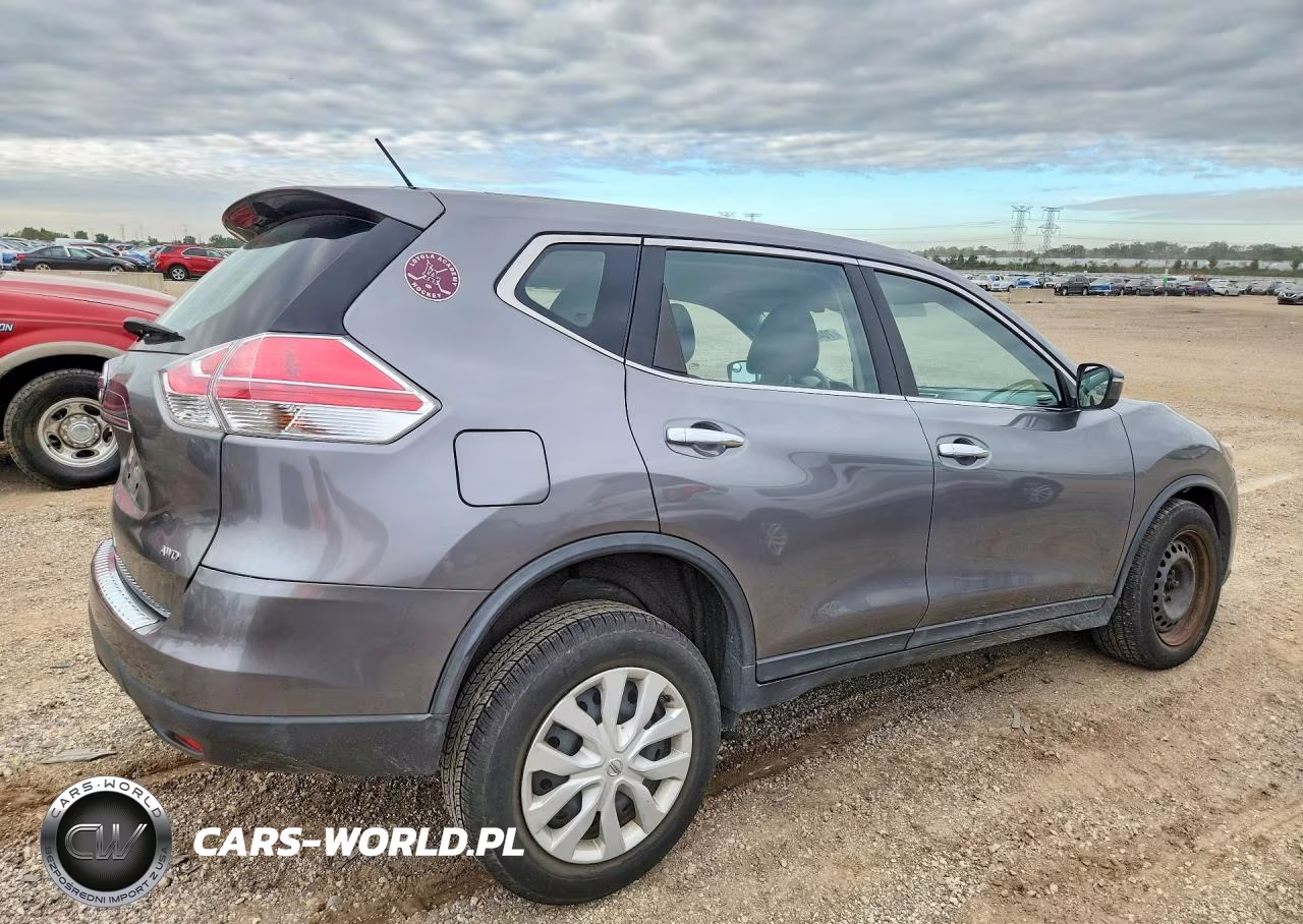 2015 Nissan Rogue S VIN:KNMAT2MV0FP500236 - 3