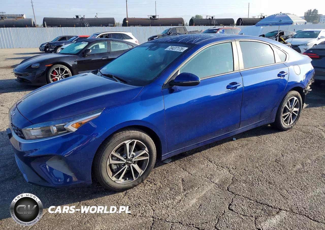 2023 Kia Forte Lxs – zdjęcie 1 z 13