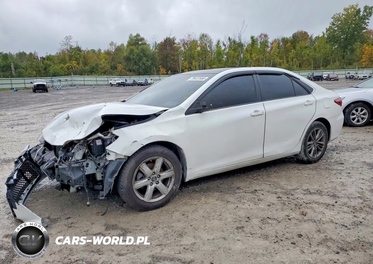 2016 Toyota Camry Special Edition – zdjęcie 1 z 12