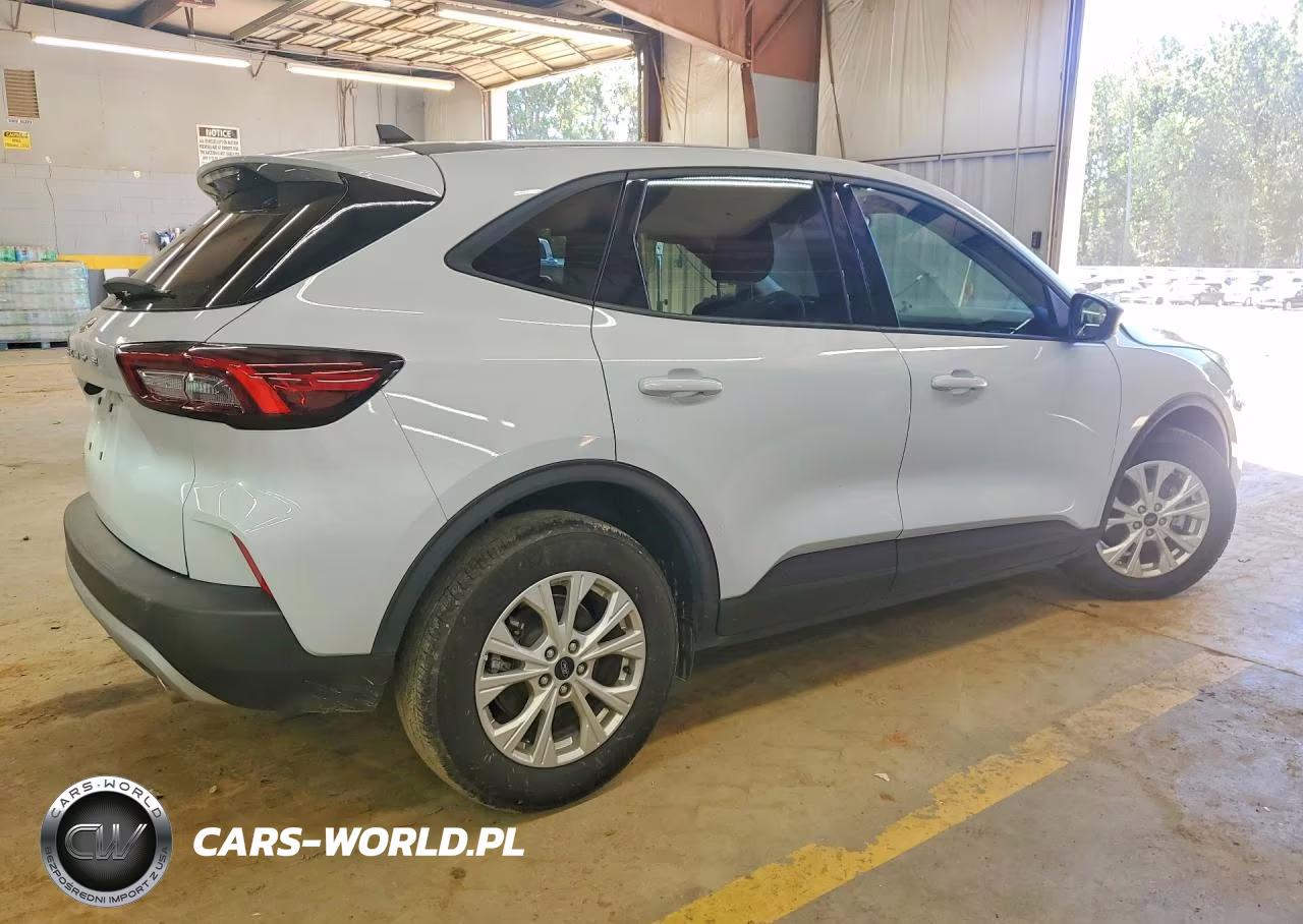 2025 Ford Escape Active VIN:1FMCU0GN3SUA83742 - 3