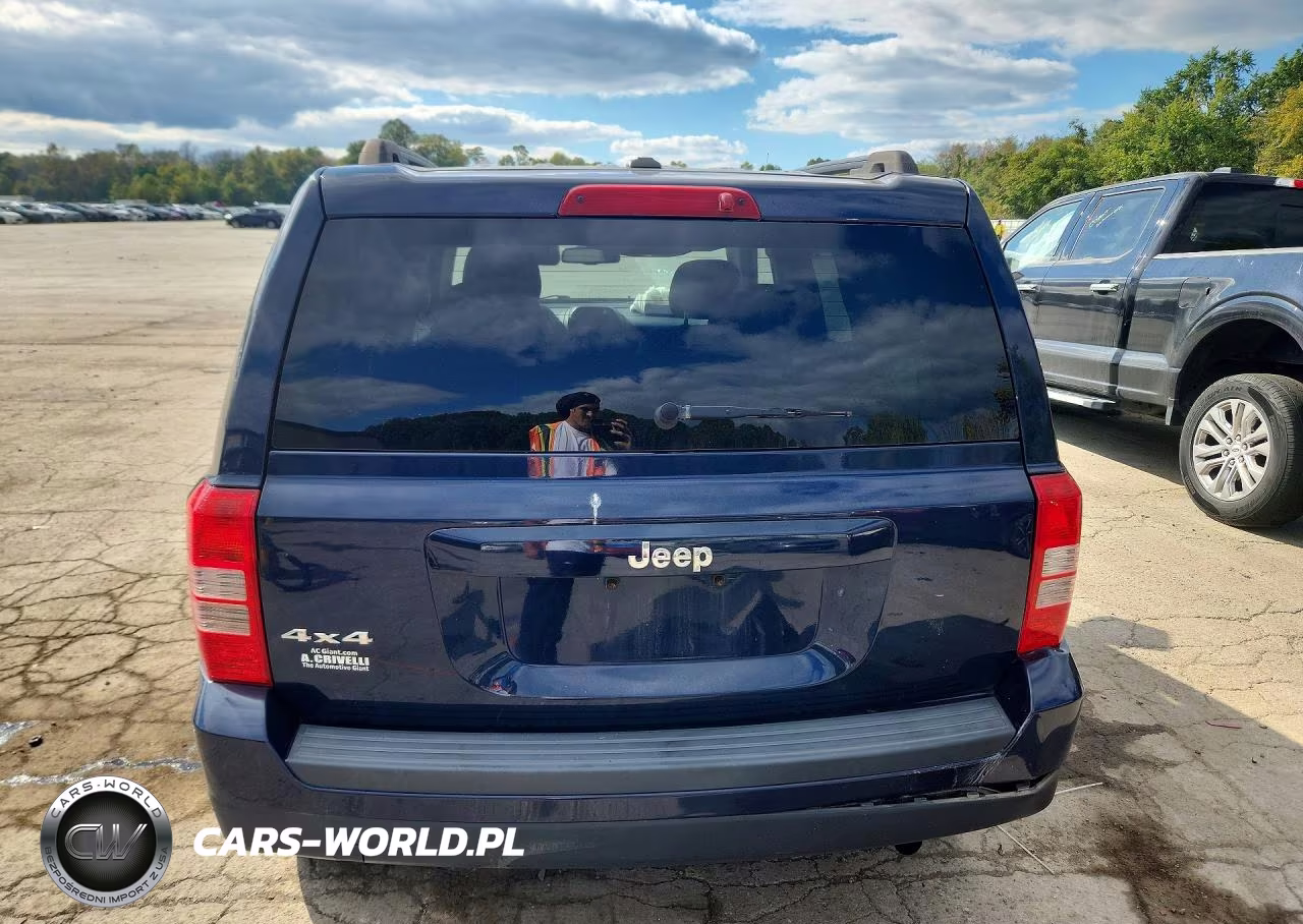2017 Jeep Patriot Sport VIN:1C4NJRBBXHD106000 - 6