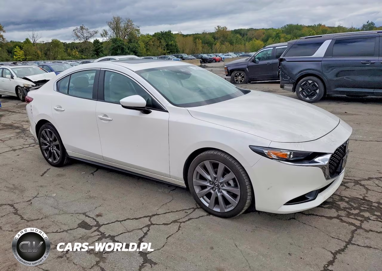 2023 Mazda 3 Preferred VIN:3MZBPACM4PM376021 - 4