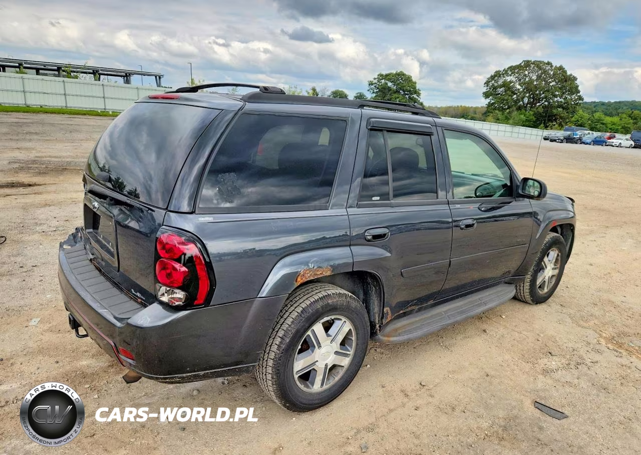 2007 Chevrolet Trailblazer Ls VIN:1GNDT13S372221061 - 3