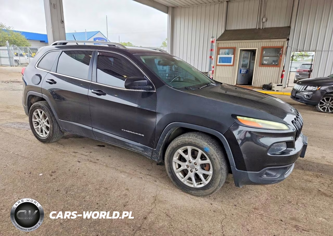 2015 Jeep Cherokee Latitude VIN:1C4PJMCB1FW665544 - 4