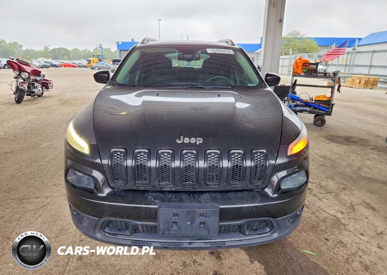 2015 Jeep Cherokee Latitude VIN:1C4PJMCB1FW665544 - 5
