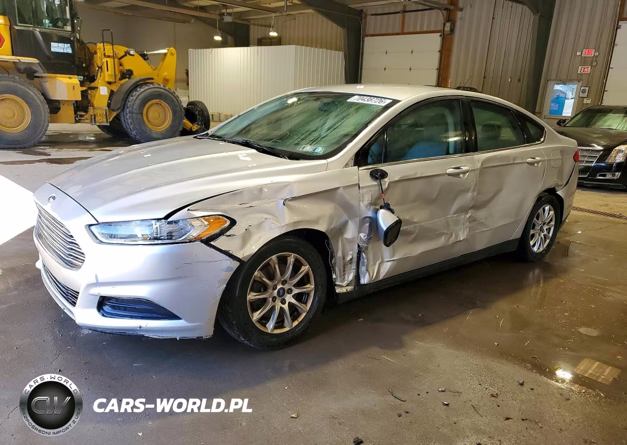 2015 Ford Fusion S VIN:3FA6P0G71FR302405 - 1