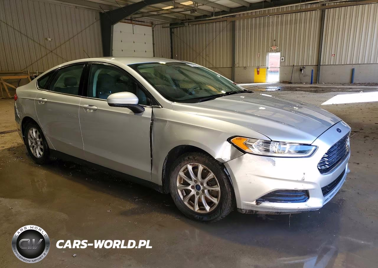 2015 Ford Fusion S VIN:3FA6P0G71FR302405 - 4