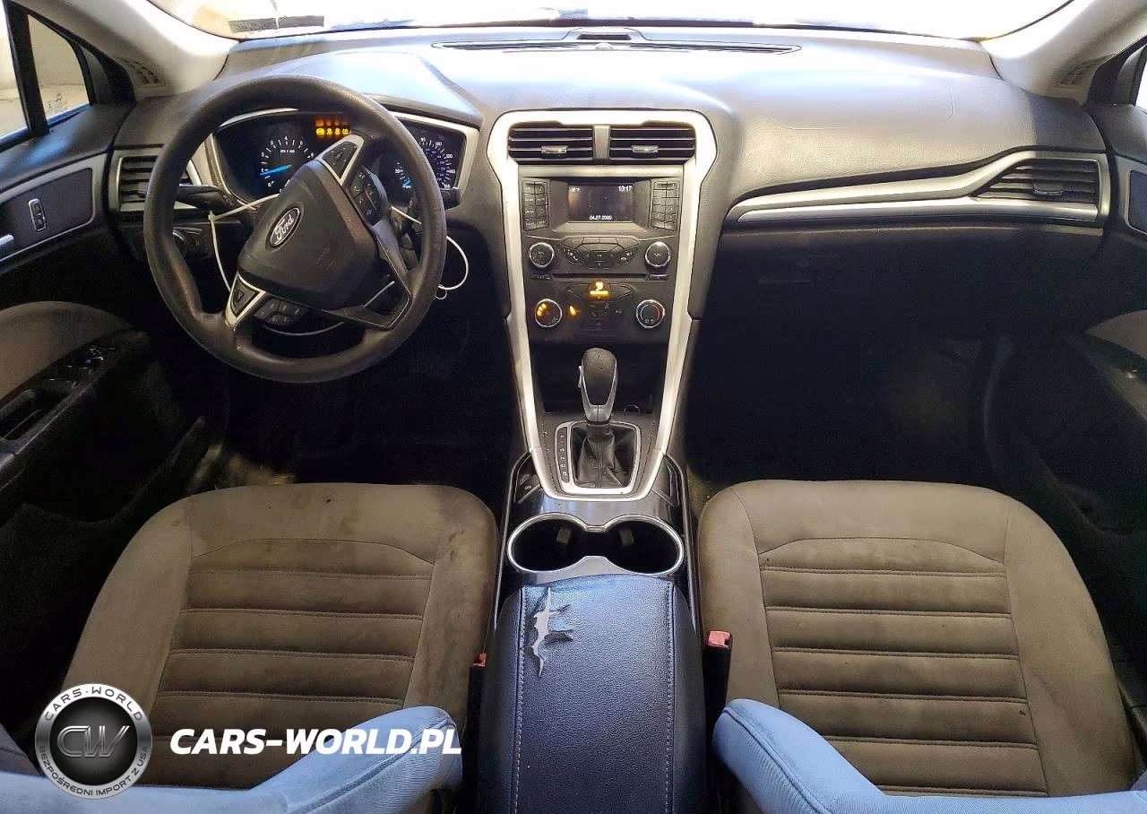 2015 Ford Fusion S VIN:3FA6P0G71FR302405 - 8