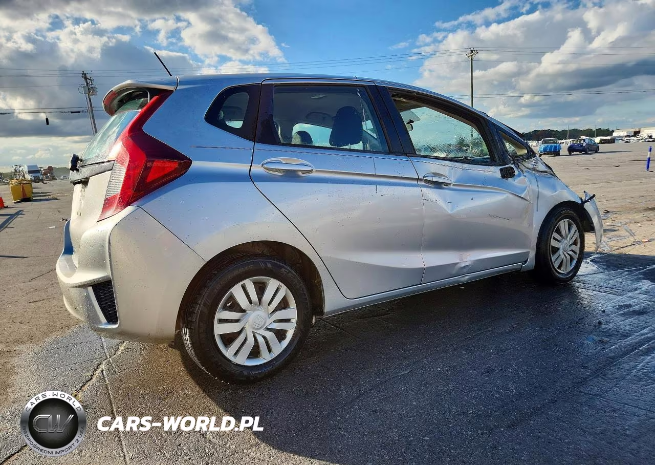 2015 Honda Fit Lx VIN:3HGGK5H54FM738056 - 3
