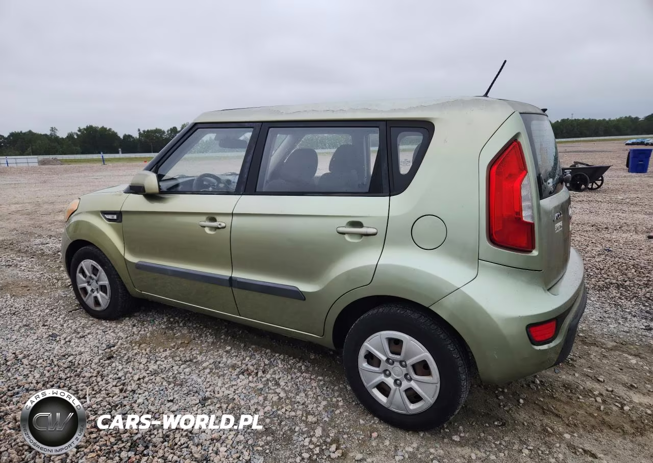 2013 Kia Soul Base VIN:KNDJT2A53D7528114 - 2