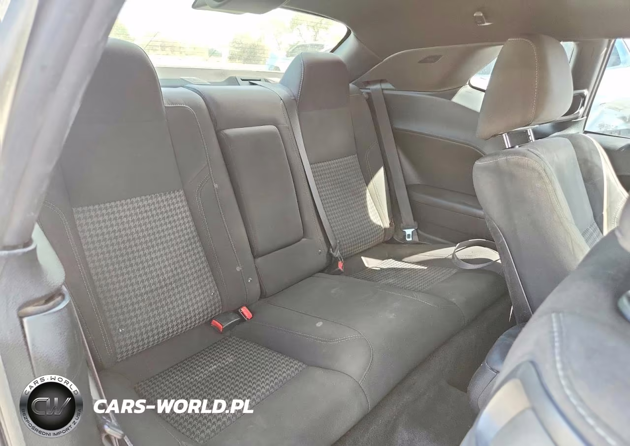 2019 Dodge Challenger Sxt VIN:2C3CDZAG4KH505785 - 10